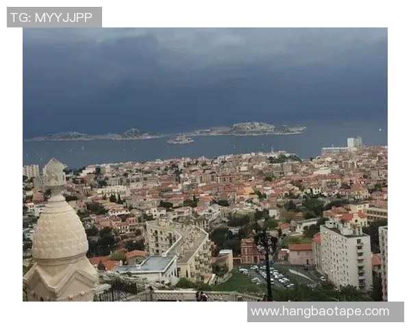 以5号球星为核心的地中海风情足球传奇与辉煌之路