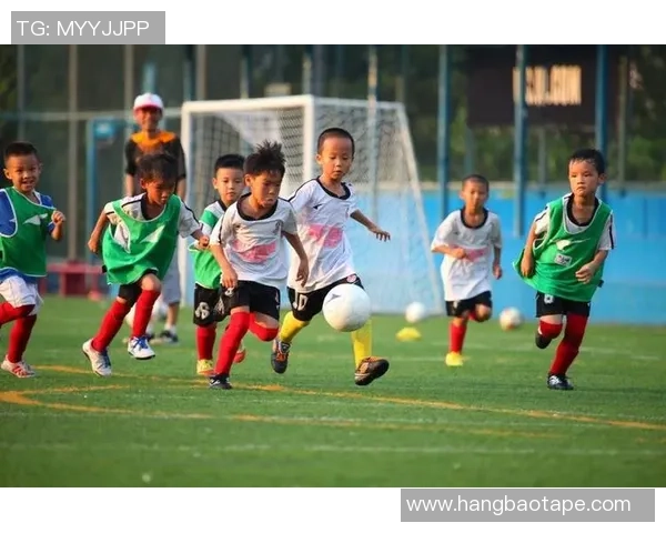 儿童足球球星短袖新款上市 让孩子们与偶像同场竞技