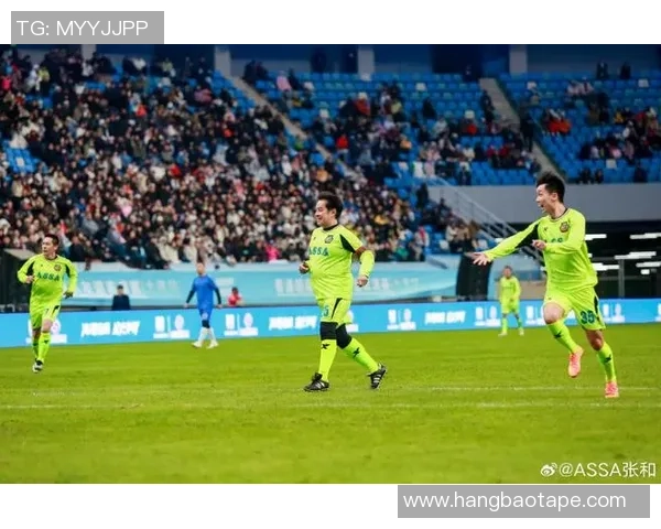 多位世界足球球星亮相香港引发球迷热情关注掀起城市体育狂欢盛宴 多位世界足球球星亮相香港引发球迷热情关注掀起城市体育狂欢盛宴