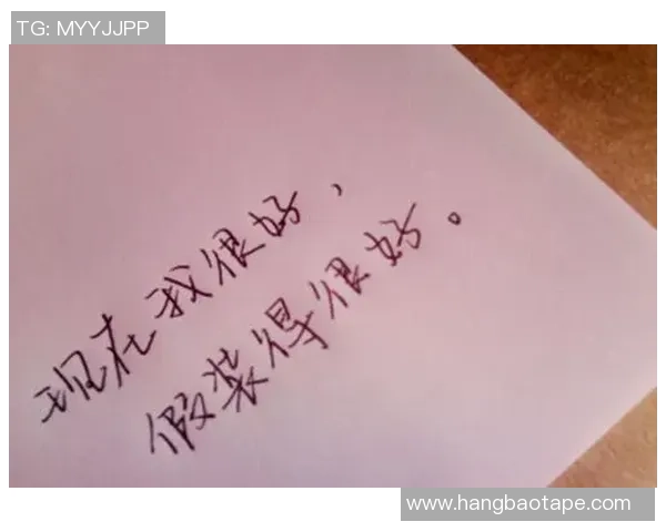 孤独绿茵背影下的落寞足球巨星伤感头像 孤独绿茵背影下的落寞足球巨星伤感头像