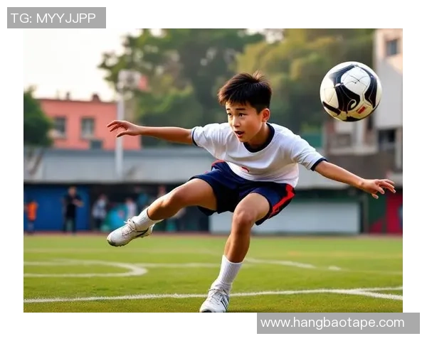 球星携萌娃同场竞技父女共舞绿茵展现足球温情时刻 球星携萌娃同场竞技父女共舞绿茵展现足球温情时刻