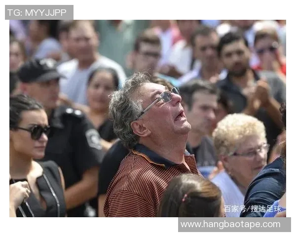 萨拉悲剧引发的反思：足球界如何应对运动员安全与保障问题