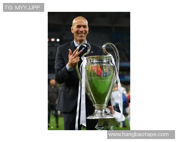 齐达内：足球天才的荣耀与激情 永远铭刻在绿茵场上的传奇时刻